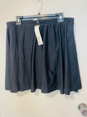 New Bloomchic ladies swim skirt lined black sz 18-20 separate swimwear